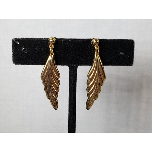 Vintage Napier Gold Tone Dangle Drop Screw Back Leaf Shaped Earrings - Picture 5 of 13